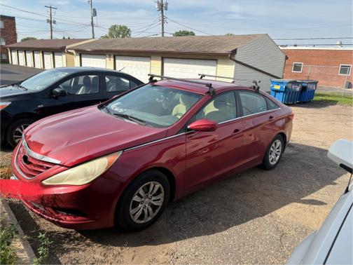 2012 Hyundai SONATA GLS