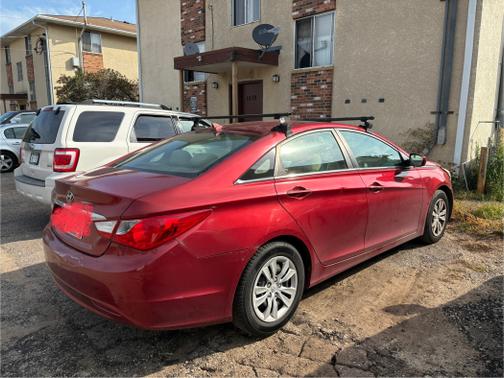 2012 Hyundai SONATA GLS