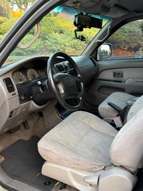 Beige 2002 Toyota 4Runner SR5