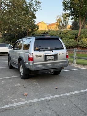 Beige 2002 Toyota 4Runner SR5