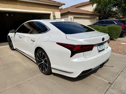 White 2023 Lexus LS 500h Base