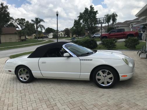 2002 Ford Thunderbird Deluxe