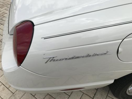 2002 Ford Thunderbird Deluxe