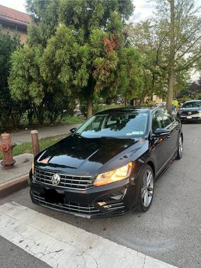 2017 Volkswagen Passat 1.8T R-Line w/Comfort