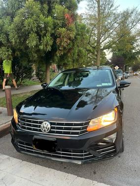2017 Volkswagen Passat 1.8T R-Line w/Comfort
