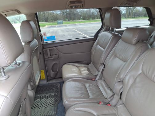 2009 Toyota Sienna LE