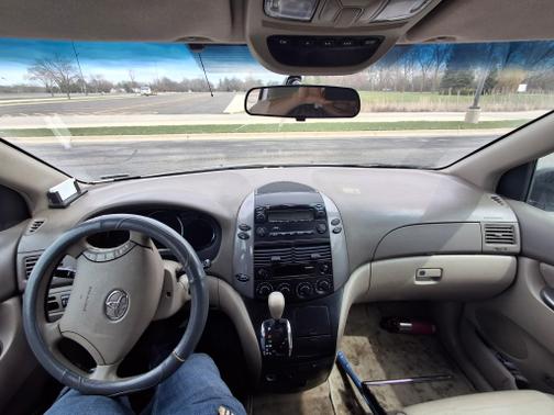 2009 Toyota Sienna LE