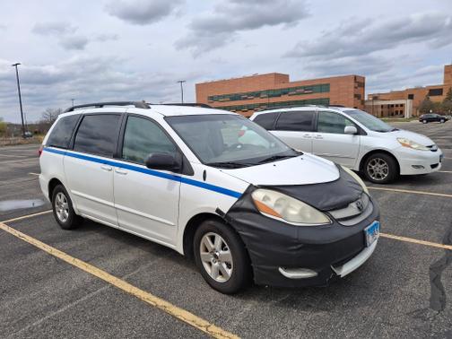 2009 Toyota Sienna LE