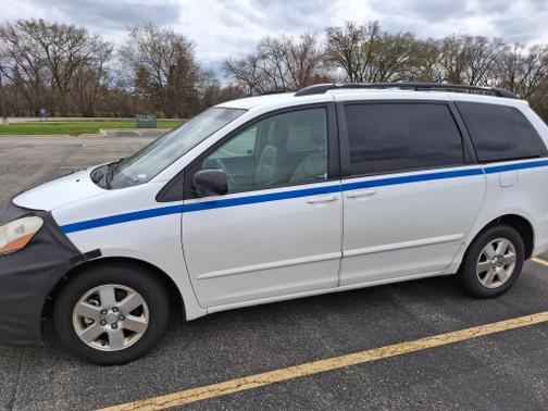 2009 Toyota Sienna LE