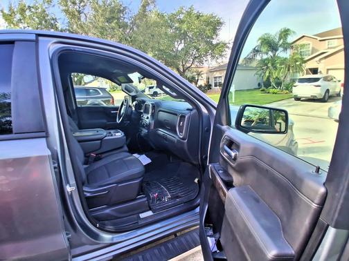 Gray 2020 Chevrolet Silverado 1500 LT