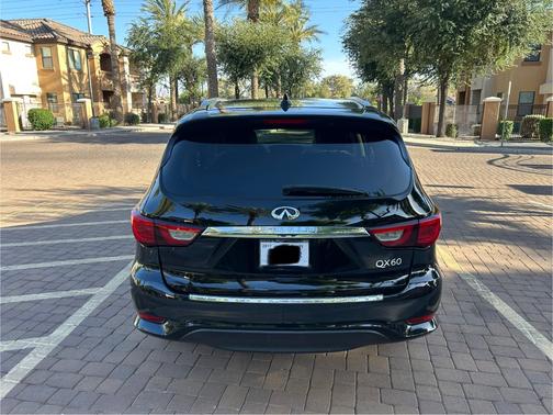Black 2017 INFINITI QX60 Base