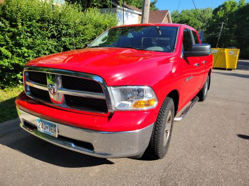 Photo 2 of 17 of 2011 Dodge Ram 1500 SLT