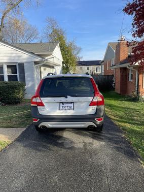 White 2013 Volvo XC70 T6