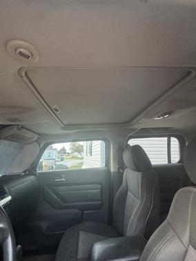 2007 Hummer H3 Base