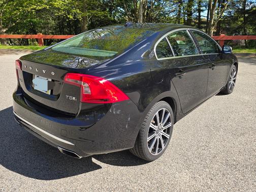 Black 2016 Volvo S60 Inscription T5 Premier