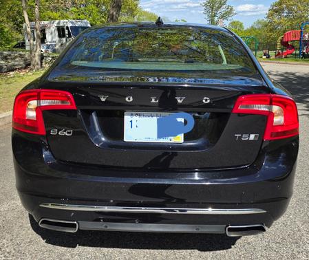 Black 2016 Volvo S60 Inscription T5 Premier