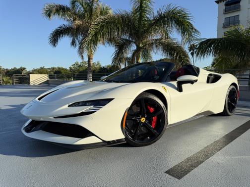 2022 Ferrari SF90 Spider Base