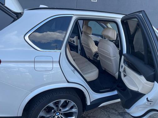 White 2016 BMW X5 xDrive35i