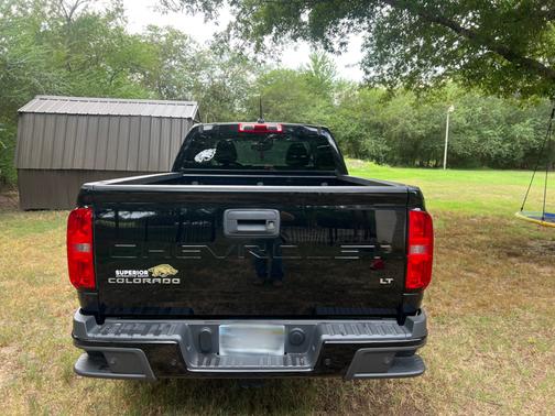 Black 2021 Chevrolet Colorado LT