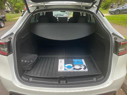 White 2023 Tesla Model Y Performance