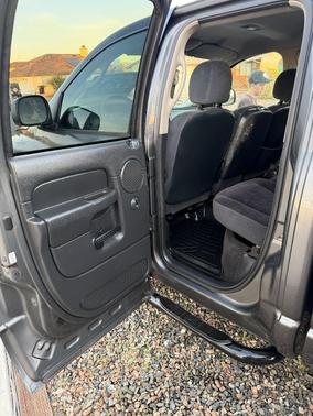 Gray 2004 Dodge Ram 1500 SLT Quad Cab