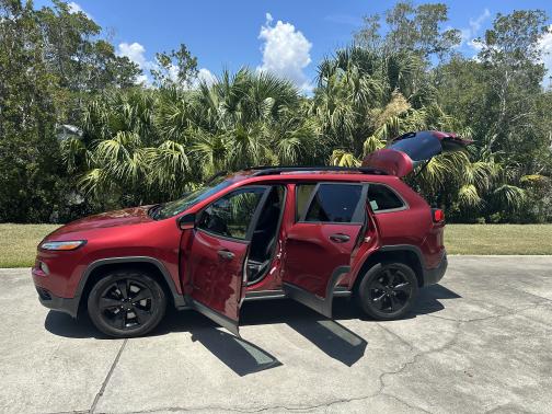2016 Jeep Cherokee Altitude