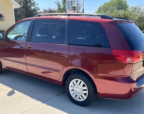 2006 Toyota Sienna LE