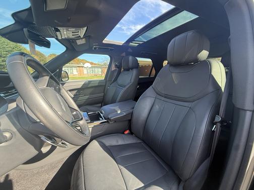 Black 2024 Land Rover Range Rover Sport P400 SE Dynamic