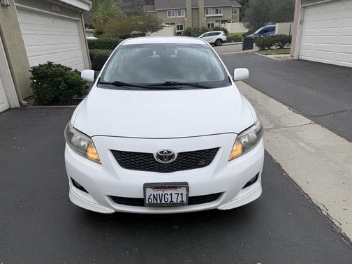 White 2010 Toyota Corolla S