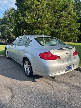 2013 INFINITI G37 x