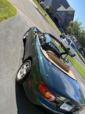 Green 1999 Mazda MX-5 Miata Base