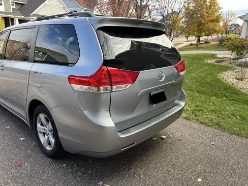 2012 Toyota Sienna LE