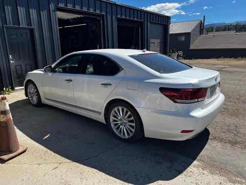 White 2013 Lexus LS 460 Base
