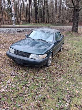 Green 1996 Saab 900 S