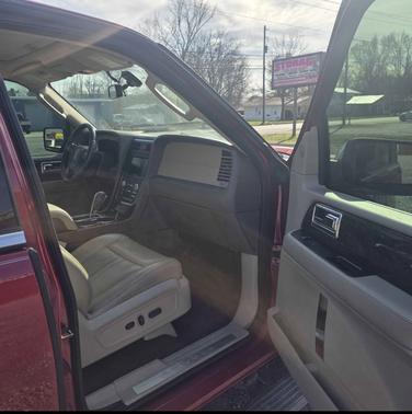 2015 Lincoln Navigator Base