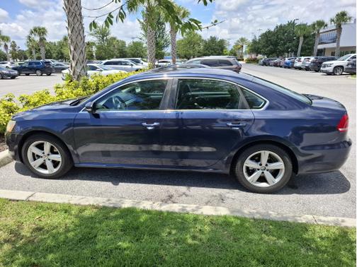 2012 Volkswagen Passat 2.5 SE