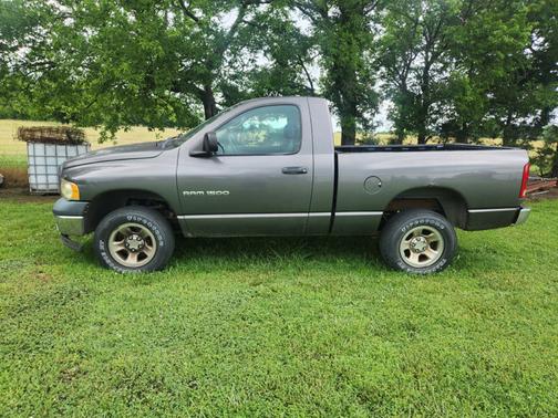 Gray 2003 Dodge Ram 1500 SLT