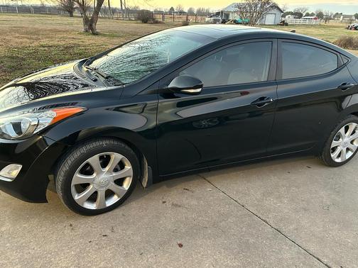 Black 2011 Hyundai ELANTRA Limited
