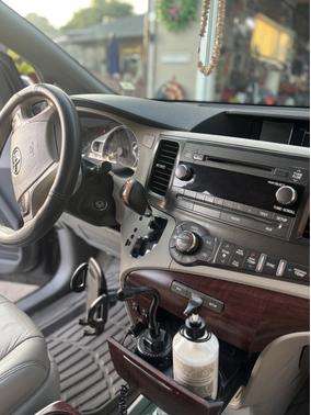 2014 Toyota Sienna XLE