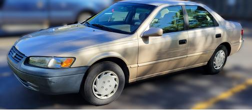 1998 Toyota Camry LE