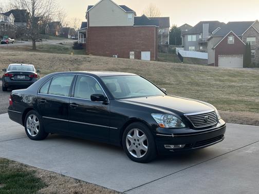 2004 Lexus LS 430 Base