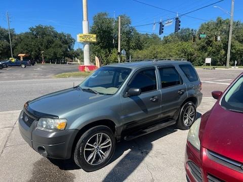 Green 2005 Ford Escape XLS