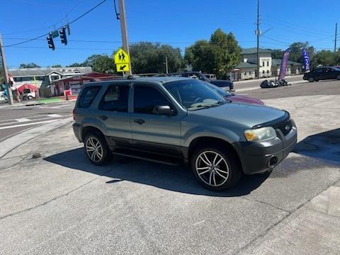 Green 2005 Ford Escape XLS