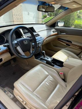 Black 2009 Honda Accord EX-L