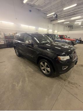 Black 2014 Jeep Grand Cherokee Overland
