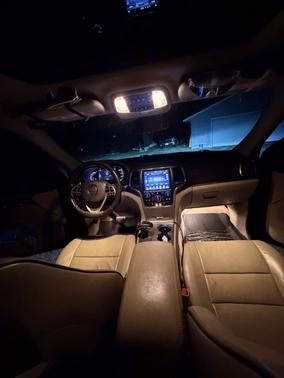 Black 2014 Jeep Grand Cherokee Overland