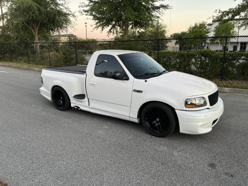 1999 Ford F-150 SVT Lightning