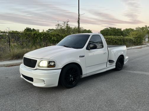 1999 Ford F-150 SVT Lightning
