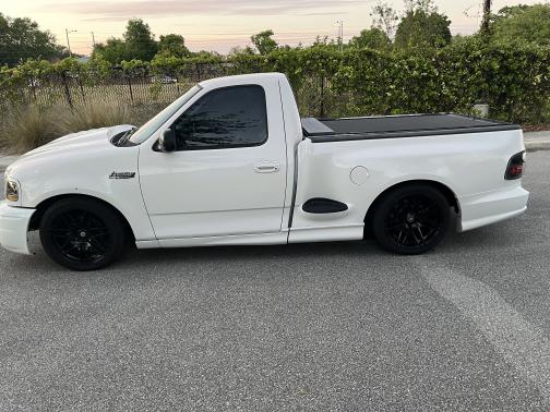 1999 Ford F-150 SVT Lightning