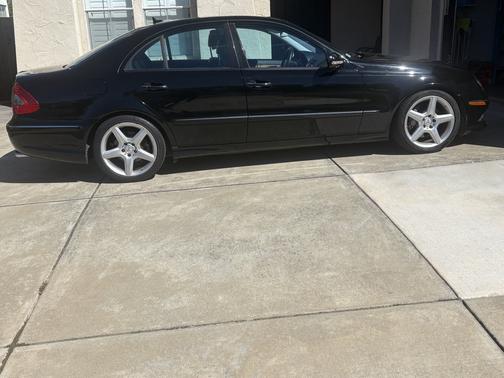 Black 2009 Mercedes-Benz E-Class E 350